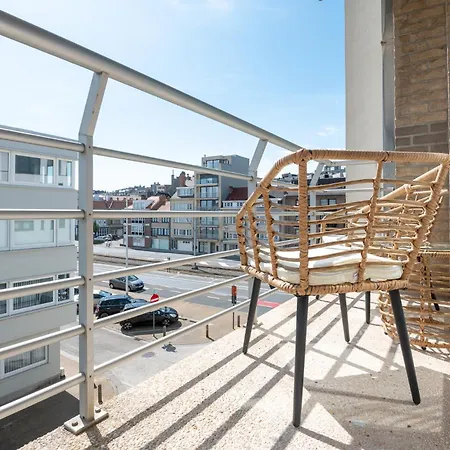 Modern Close To The For 6 * Ostende
