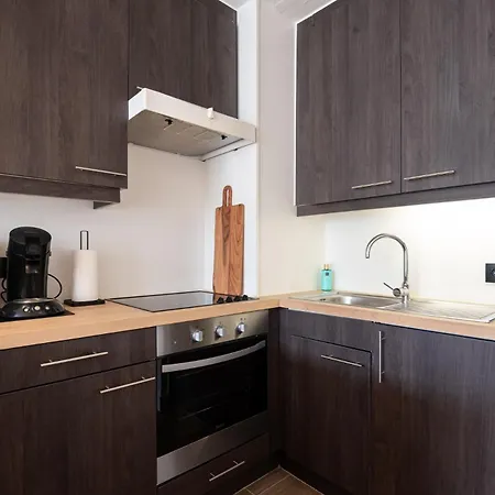 Modern Close To The For 6 Appartement *