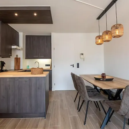 Modern Close To The For 6 Διαμέρισμα *